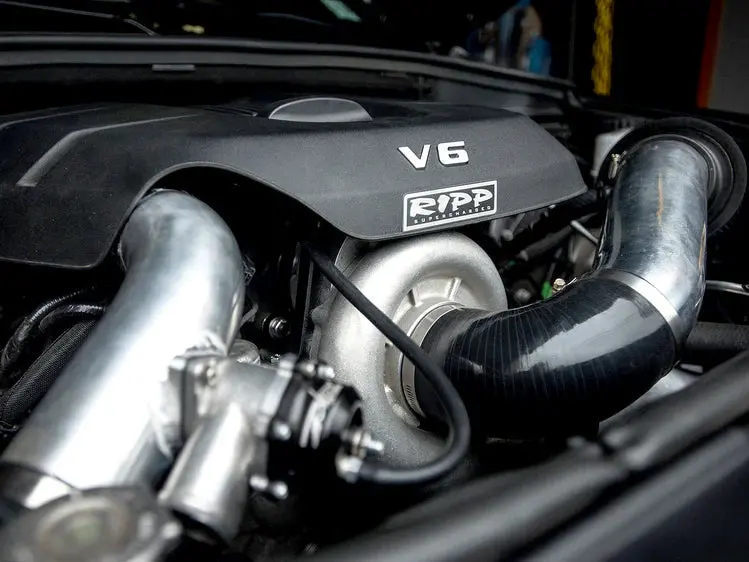 Ripp Superchargers 2011-14 Jeep Grand Cherokee 3.6 V6 Supercharger Kit 1