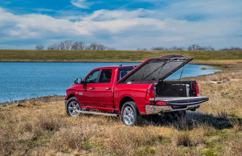 Undercover 19-20 Ram 1500 (W/O Rambox) 5.7Ft Elite Lx Bed Cover - Flame Red 1