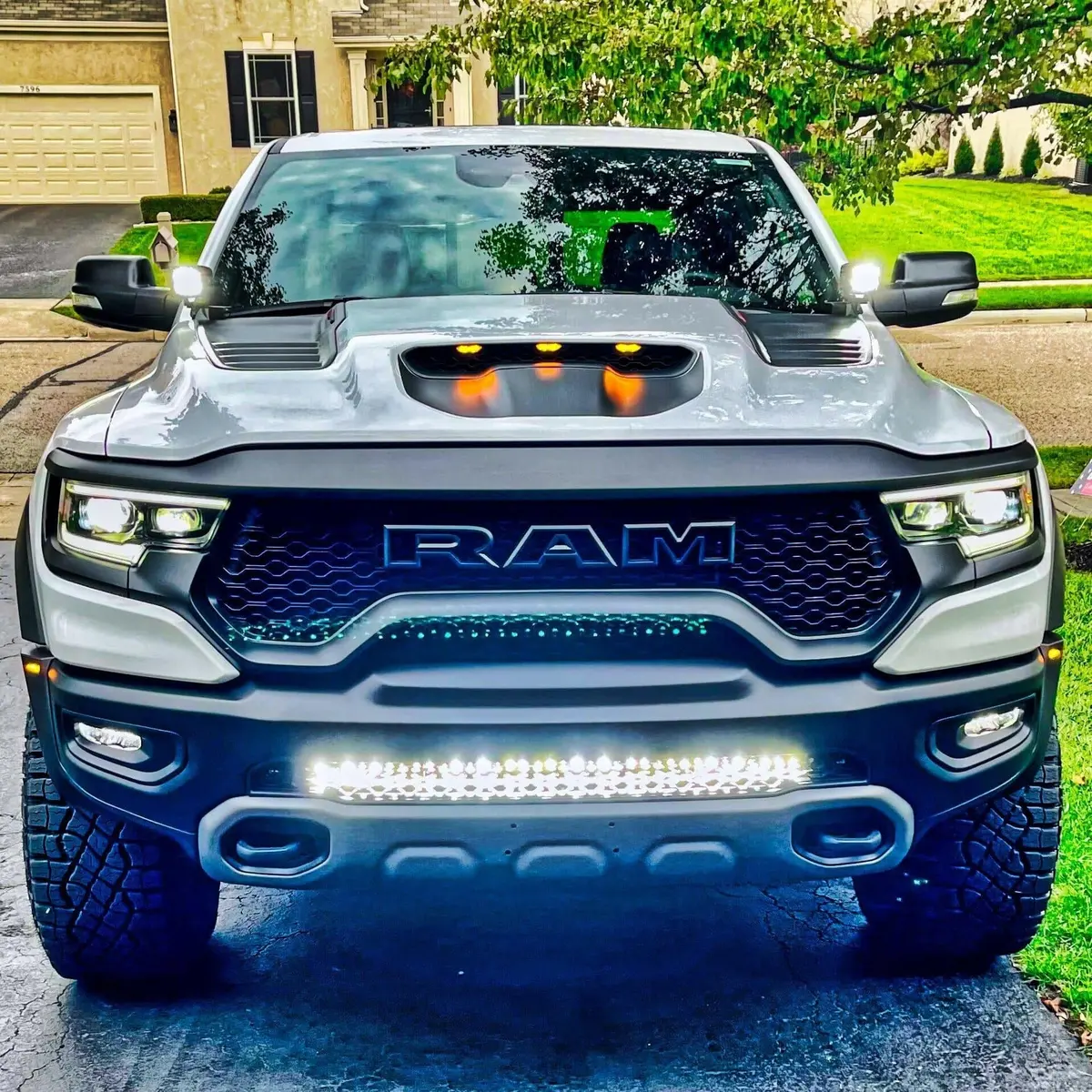M&R Automotive 2021-2024 Ram 1500 Trx Single 40In Light Bar 1