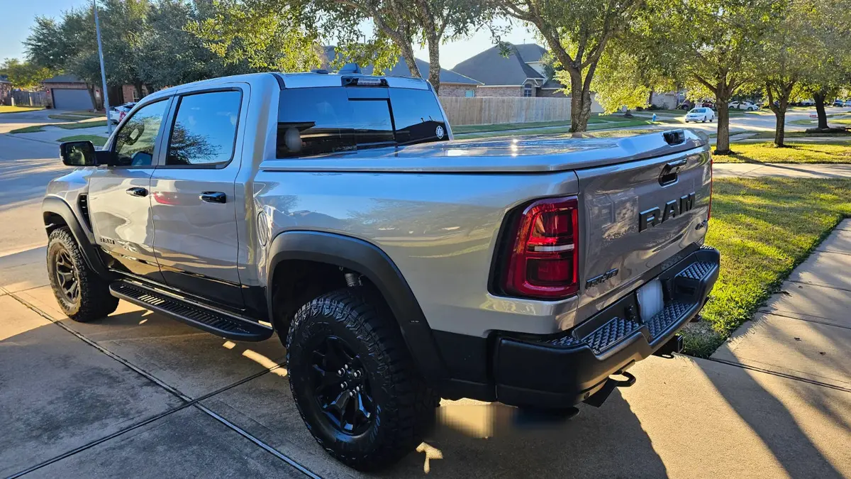 Undercover Elite Lx Tonneau Cover 2019-2026 Ram 1500 / Rho / Trx 1