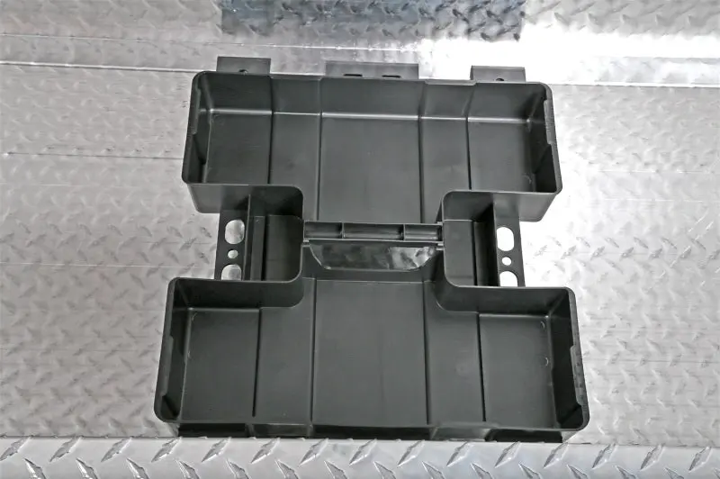 Deezee Universal Tool Box - Red Crossover - Single Lid Bt Alum (Low) 2