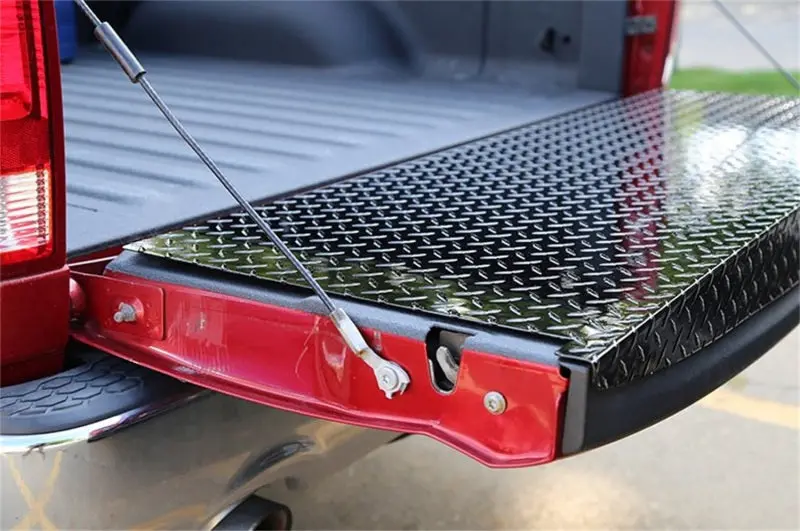 Deezee 09-23 Dodge/Ram Ram Tailgate Protector Full Black-Tread 2