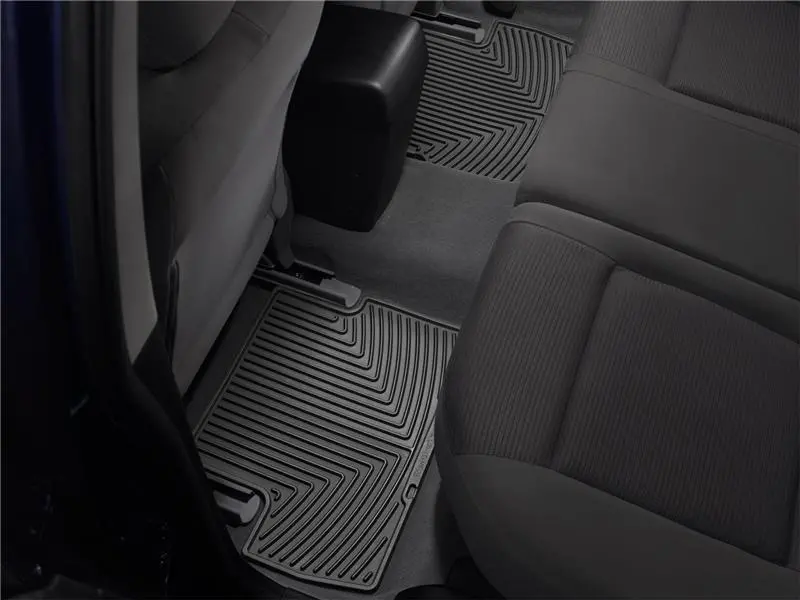 Weathertech 03-06 Lincoln Navigator/Navigator L Rear Rubber Mats - Black 1