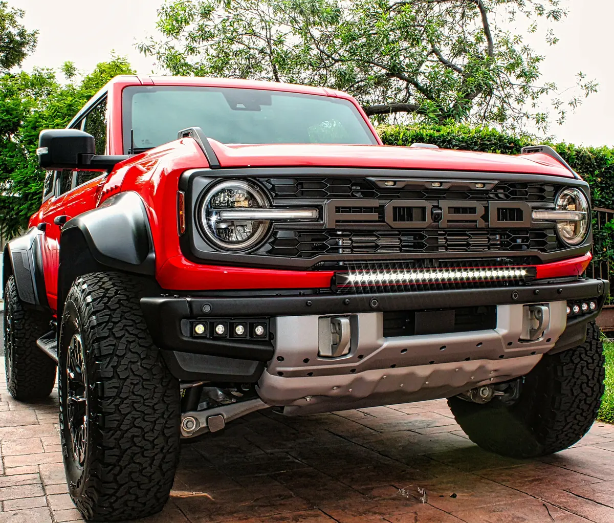 2022+ Ford Bronco Raptor 30In Light Bar - Slim 1