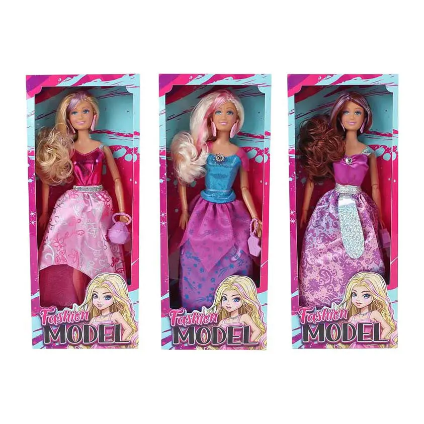 Fashion Model Pop Met Avondjurk 1
