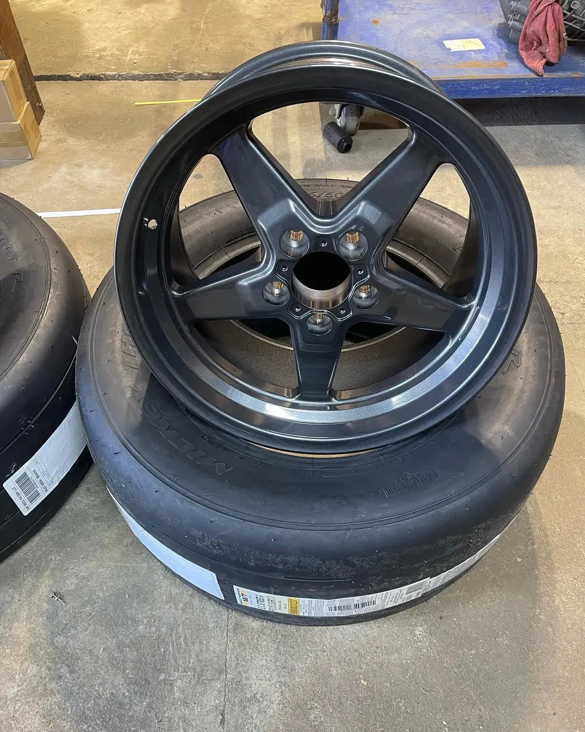 Dodge Charger Challenger 300 Budget Rear Drag Pack With 315 50 Et Street R Tires 1