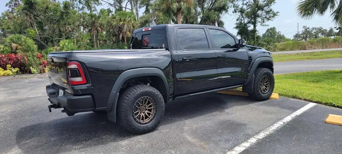 Fuel Wheels Rebel D679 (Multiple Finishes) 6X139.7 12