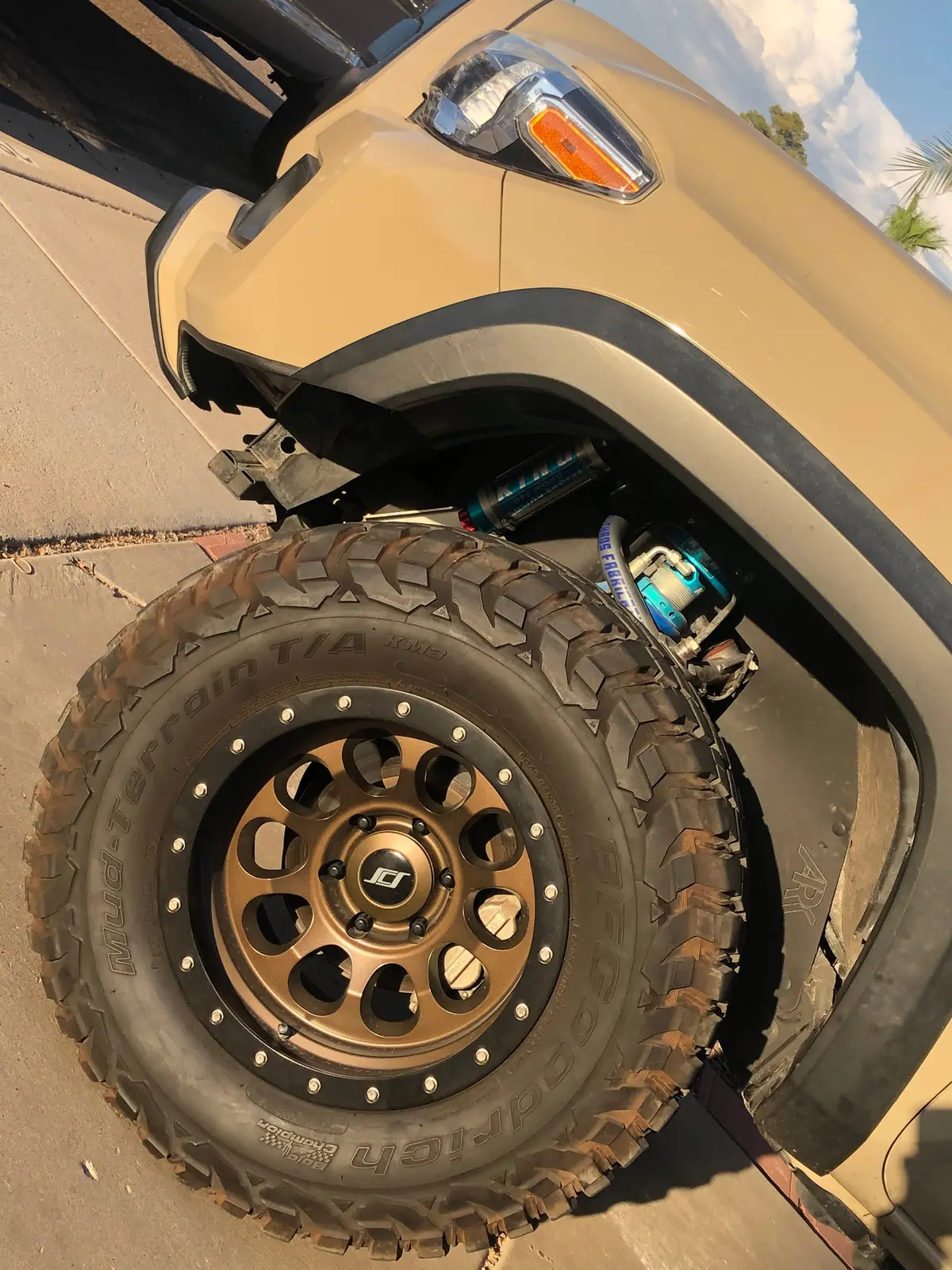 2016-2023 Toyota Tacoma Splash Guards 3