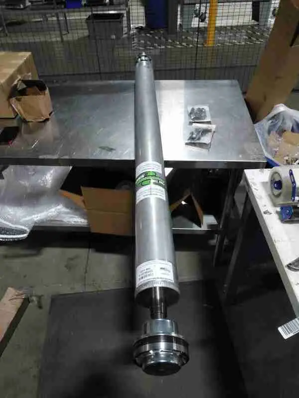 Open Box Dss Dodge 2015+ Challenger Hellcat Automatic 4In Alum 1-Piece Shaft Chsh36-A 1