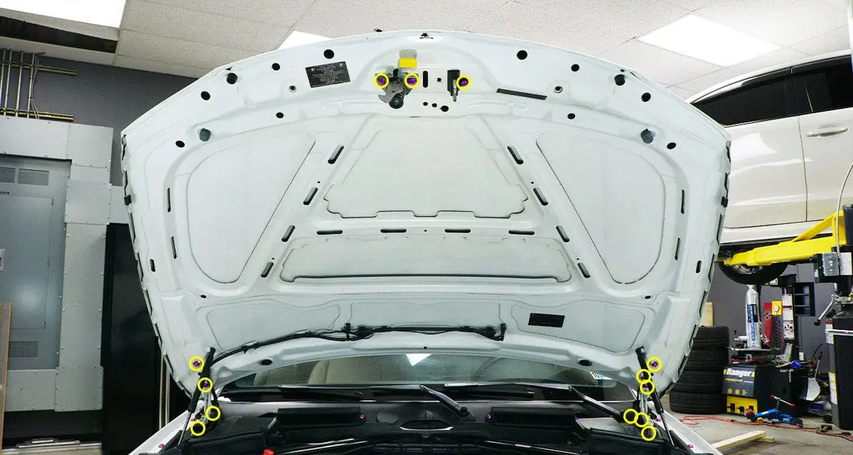 Titanium Hardware Hood Kit - Bmw E82 135I (2007-2012) 3