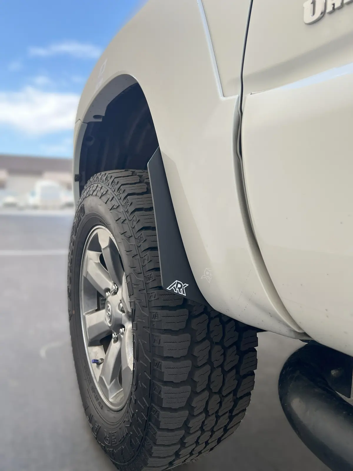 Micro-Flare Mud Flap Removal Kit for 2006–2009 Toyota 4Runner - Image 2