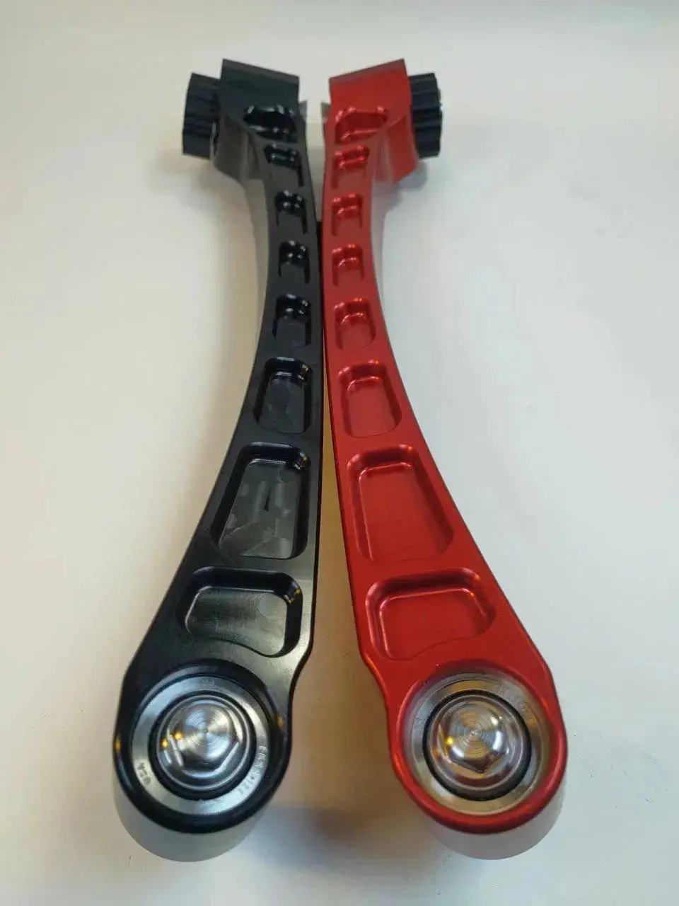 Aad Billet Front Lower Trailing Arms For 05-23 Challenger, Charger, Magnum & 300 - C039-0000-1 1