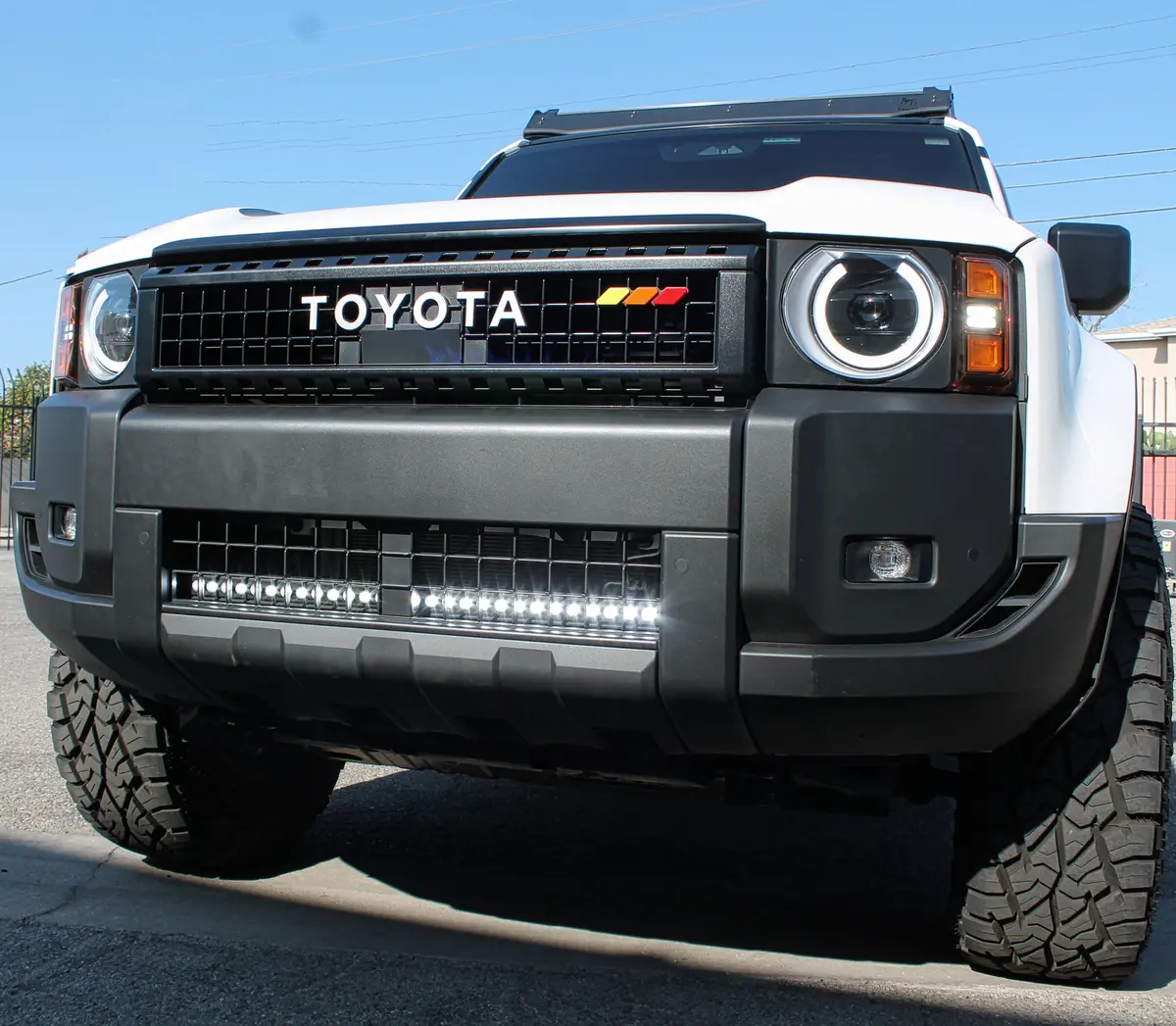 2024+ Toyota Land Cruiser Single 30In Light Bar - Slim 1