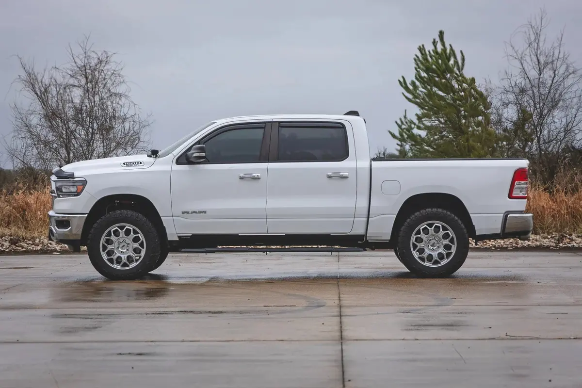 Rough Country Tr2 Running Boards Ram 1500 (19-26)/1500 Trx (21-24) Crew Cab 1