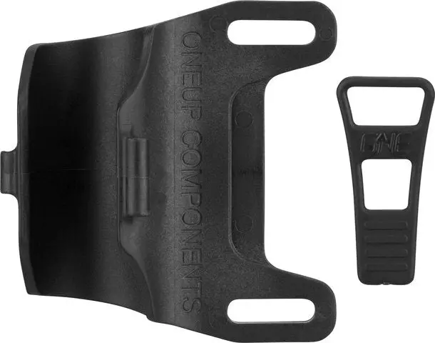 Oneup Components Edc Pump Bottle Cage Mount 1