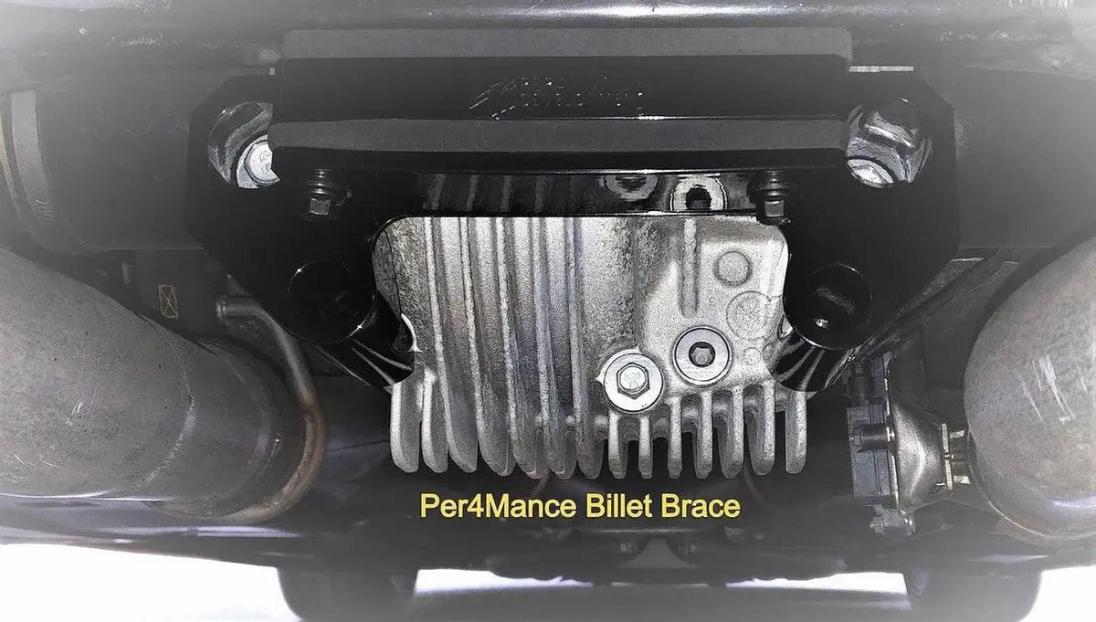 Per4mance Billet Differential Brace: 2015-2023 V8 Chargers/Challengers/300 Rwd 1