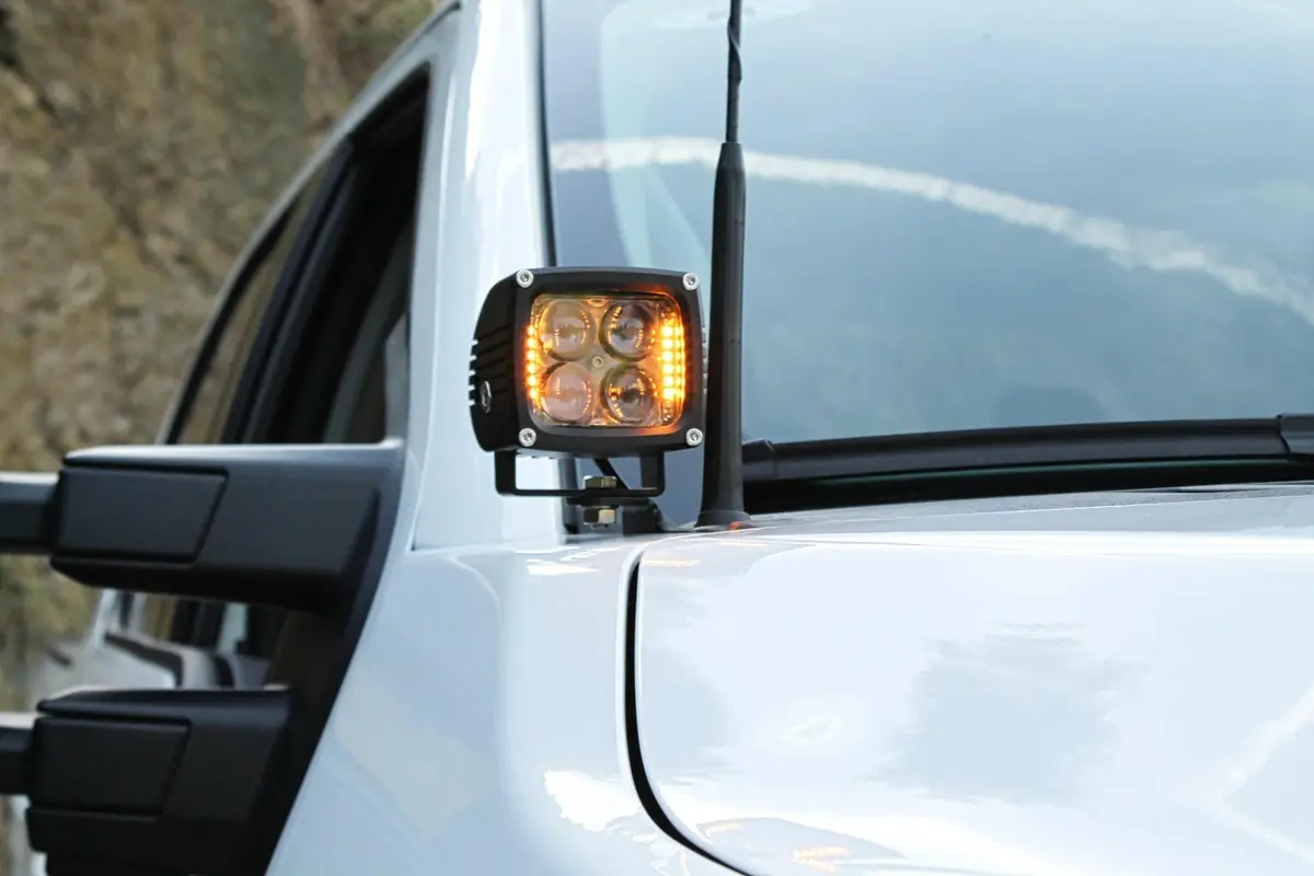 2023+ Ford Super Duty F250/350/450 Hood Mount Kit/Ditch Lights 1