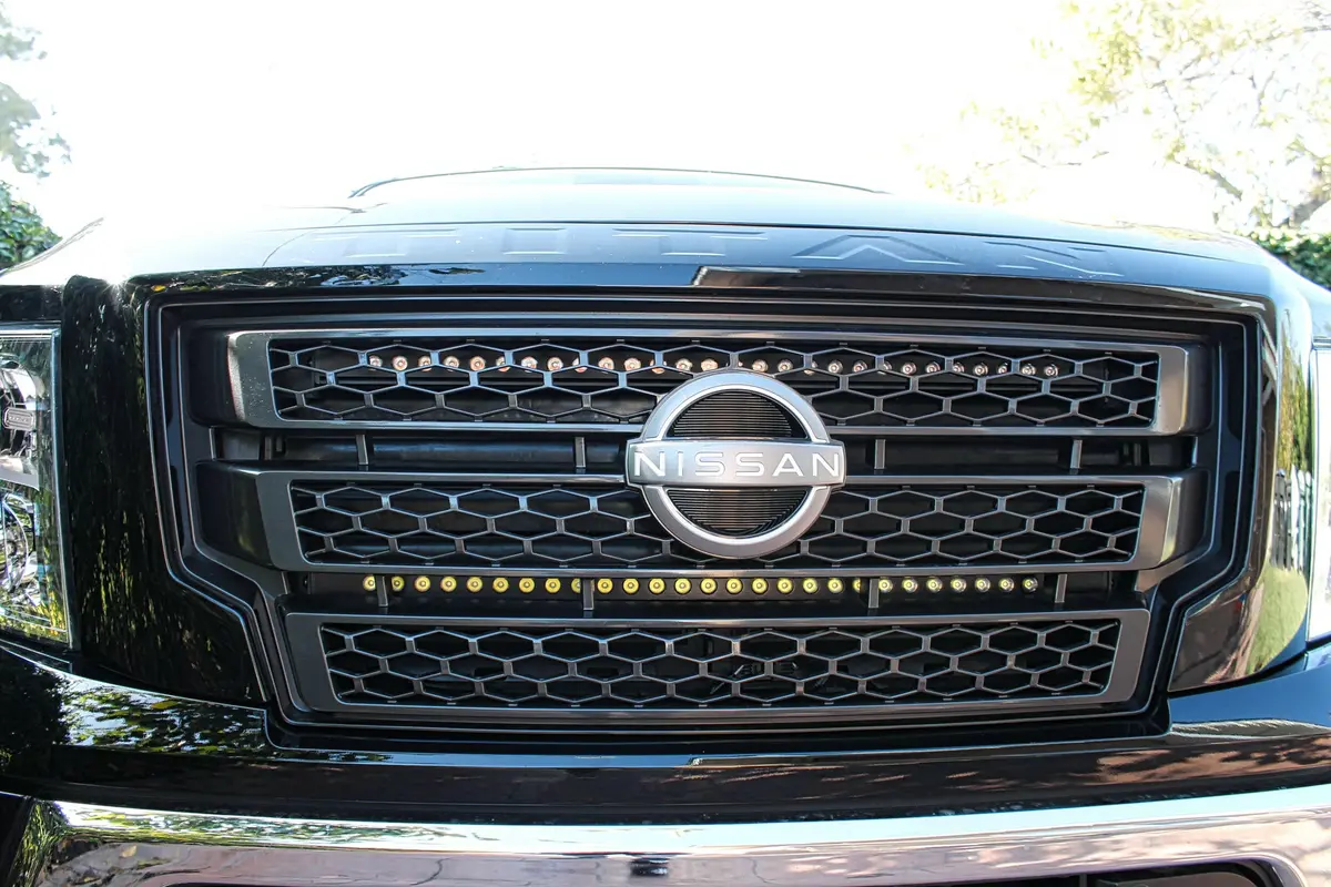2017+ Nissan Titan Dual 30S Light Bars 4