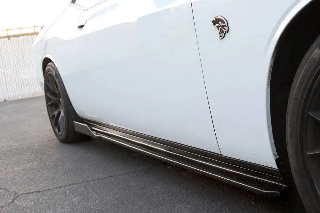 Apr Performance Dodge Challenger Hellcat Side Rocker Extensions Carbon Fiber 2