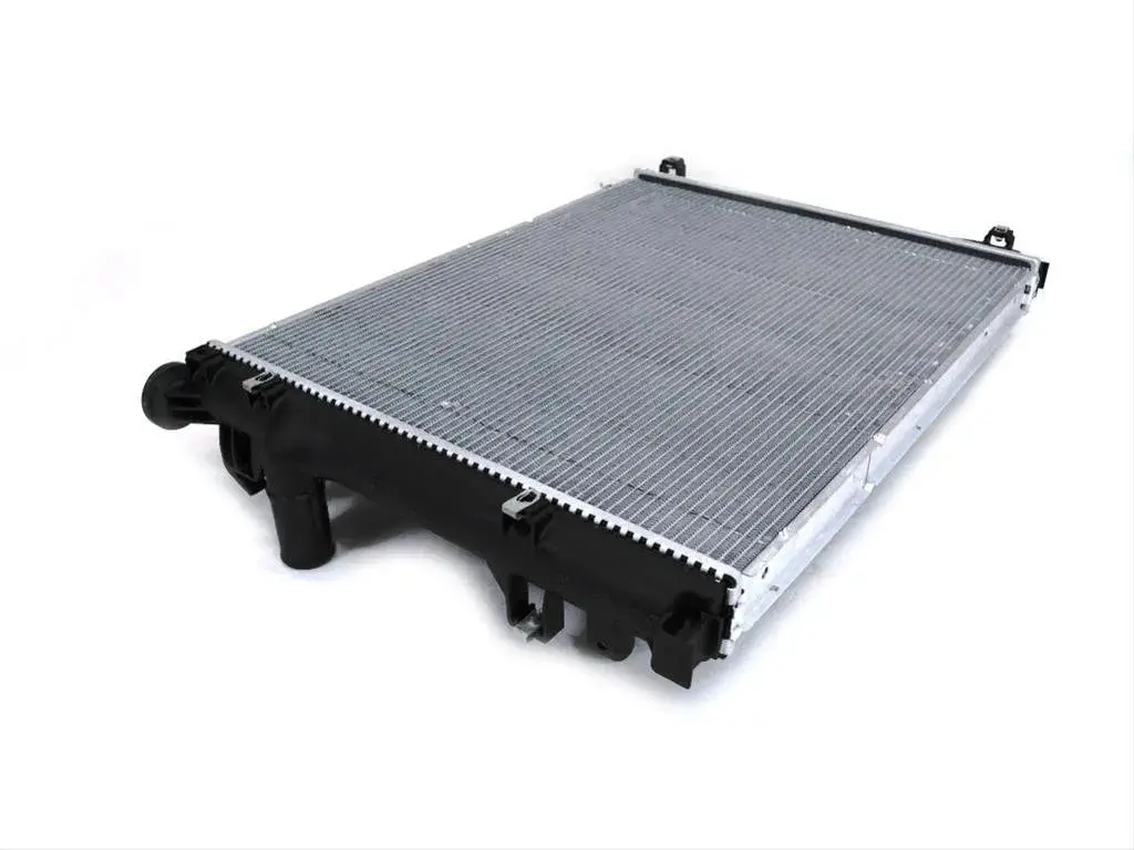 Mopar Replacement Radiators 05-2023 Dodge Charger / Challenger / 300 5.7L 1