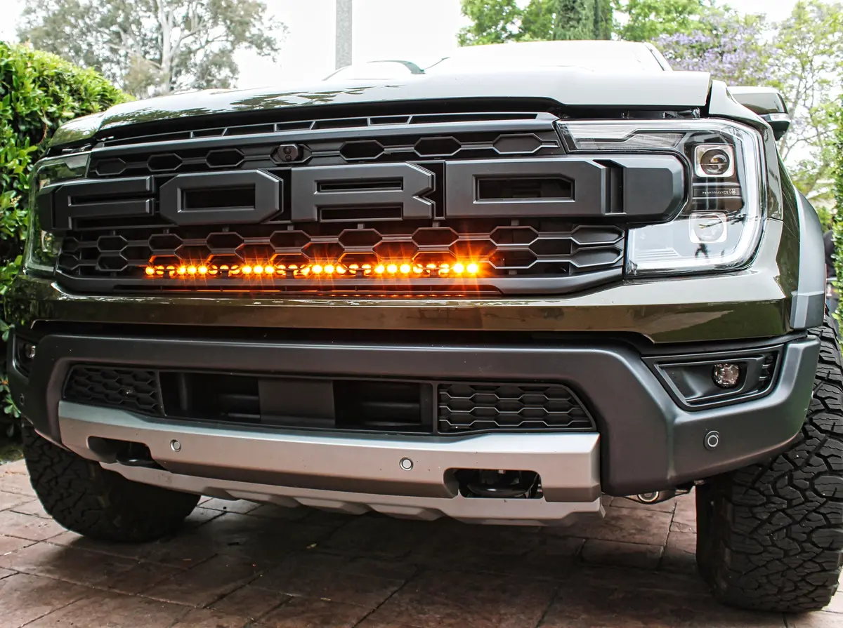 2024+ Ford Ranger Raptor Single 30In Light Bar 1