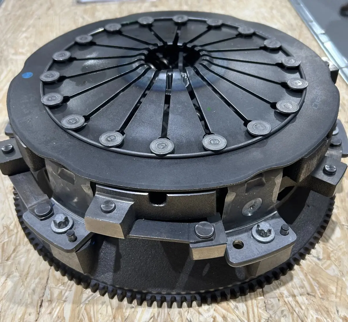 New Take Off 05038119Ah Dodge Challenger 6.4L/6.1L/5.7L Clutch 2009-10, 2012-23 1
