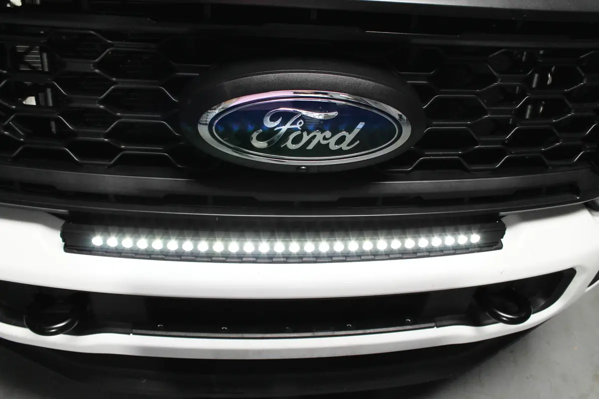 2023+ Ford Super Duty F250/350/450 30In Light Bar - Slim 2